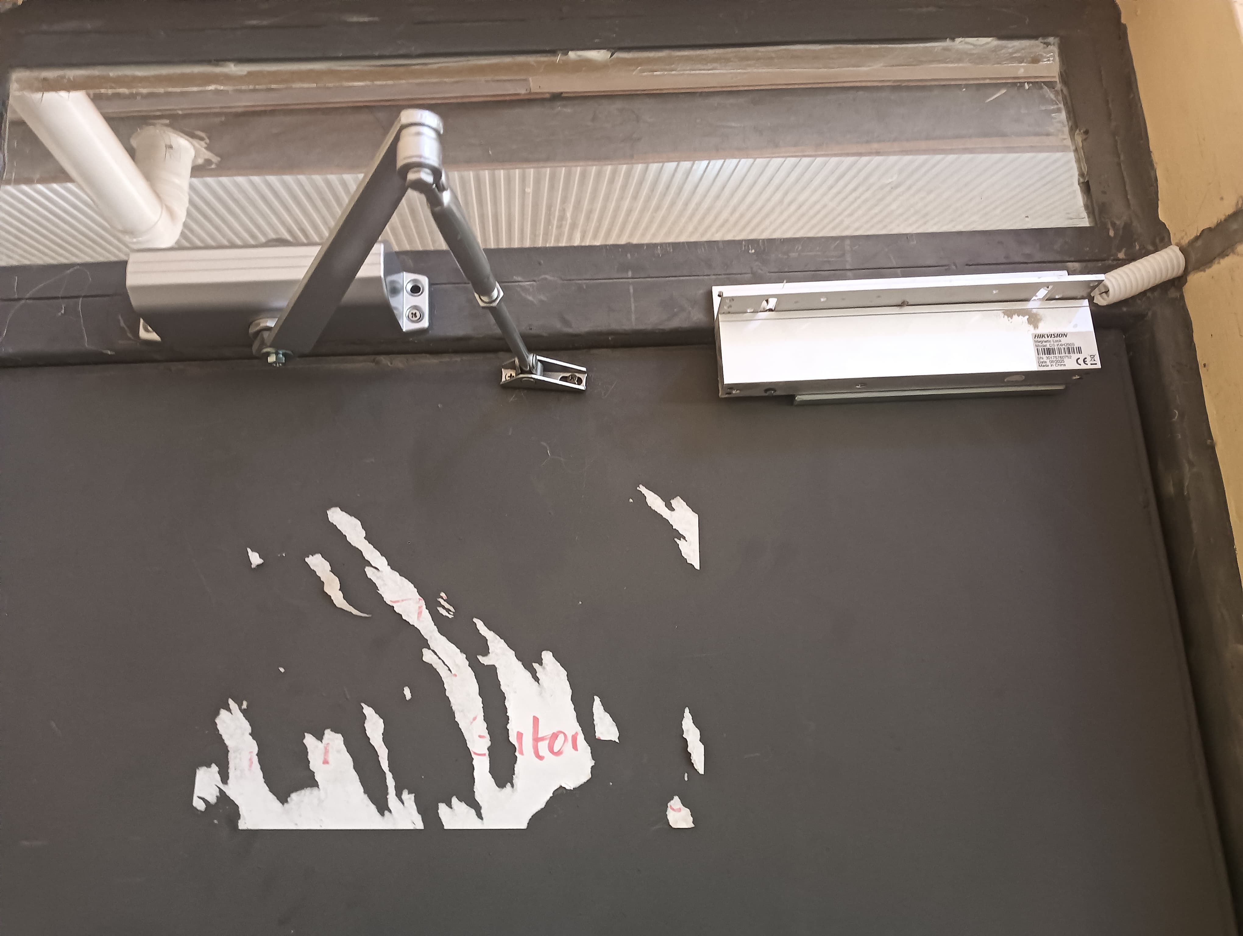 Door closure Installation