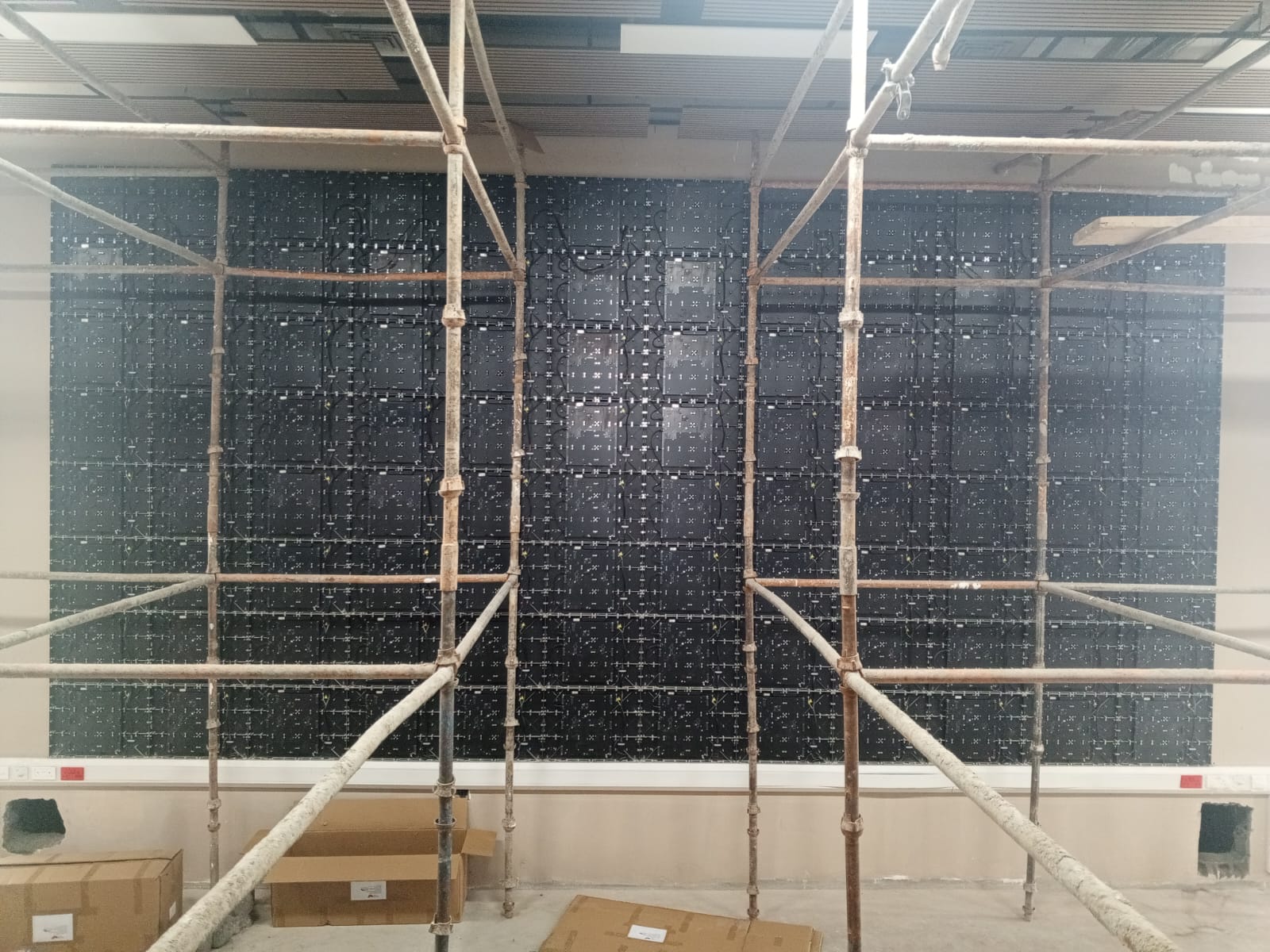 HikVision LED Cabinet Installation